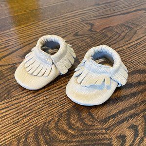 Bird Rock baby moccasins - Latte